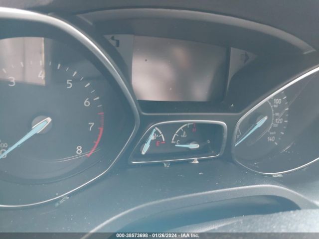 1FMCU0HD2JUB97672 Ford ESCAPE SEL