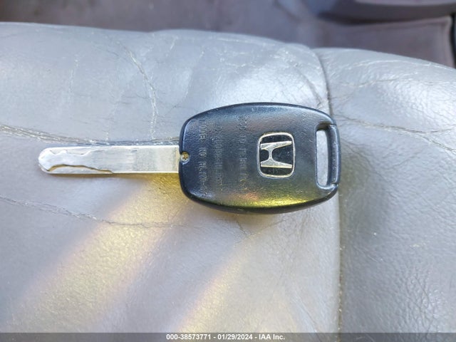2008 HONDA CR-V EX-L VIN: JHLRE38738C014466
