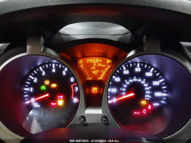 2011 NISSAN JUKE SV VIN: JN8AF5MV3BT021095