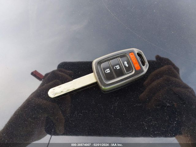 19XFC2F58GE065549 Honda Civic Lx
