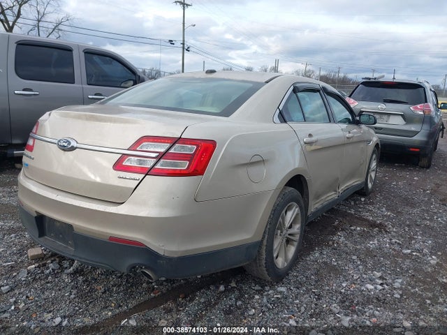 Ford TAURUS SE 2018 1FAHP2D86JG133130 Image 4