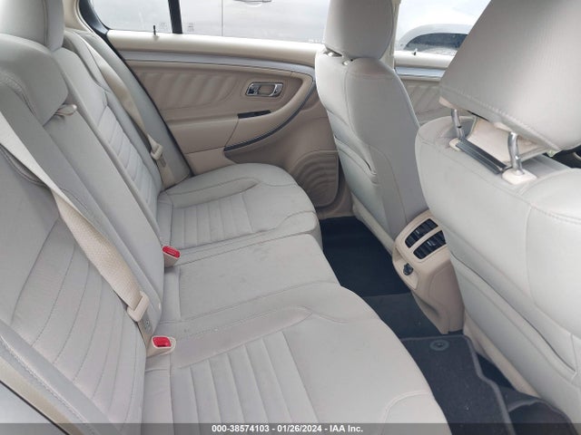 Ford TAURUS SE 2018 1FAHP2D86JG133130 Image 8