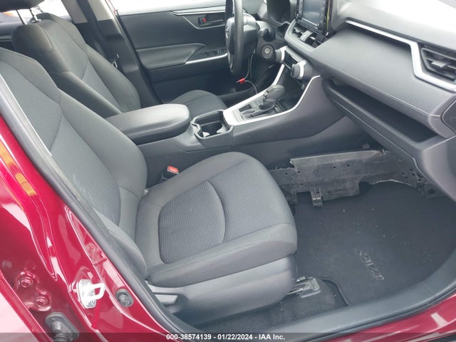 Toyota RAV4 LE 2020 JTMG1RFV0LD049523 Image 5