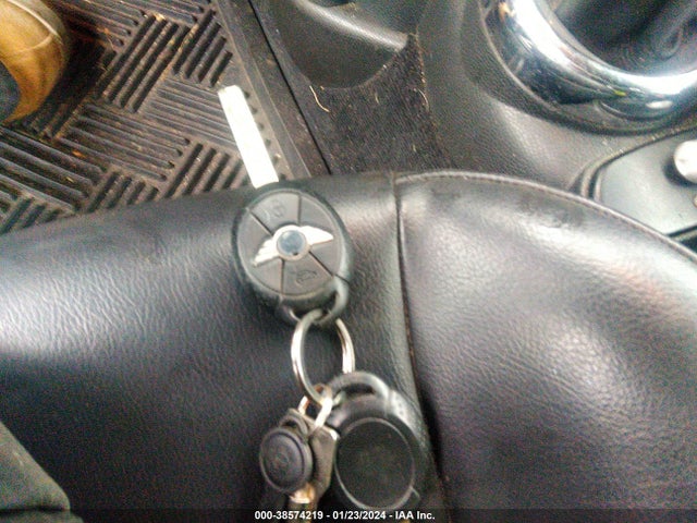 2006 MINI COOPER WMWRF33526TF64965 Photo 10