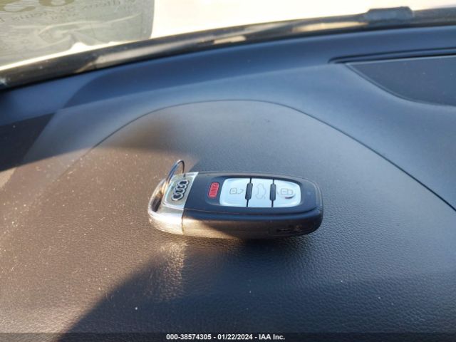 WA1LFAFP9FA030553 Audi Q5 2.0t Premium
