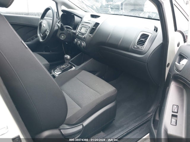 KIA FORTE LX 2018 3KPFK4A76JE171481 Image 5