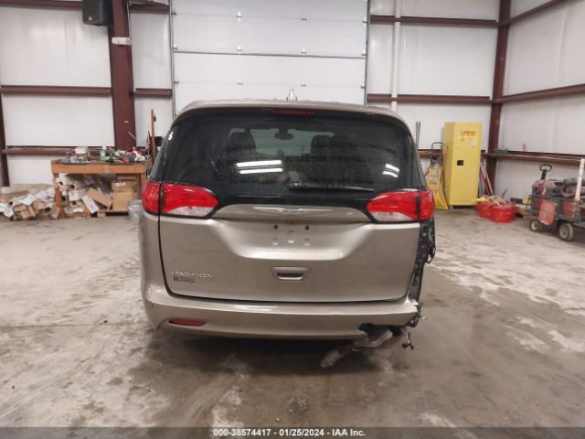 2C4RC1DG1HR654678 Chrysler Pacifica Touring