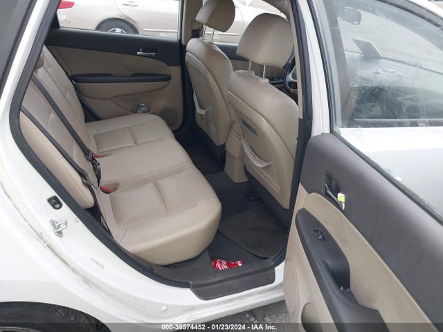 2011 HYUNDAI ELANTRA TOURING SE VIN: KMHDC8AE2BU122545