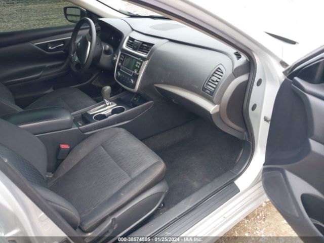 1N4AL3APXHC214762 Nissan Altima 2.5 S
