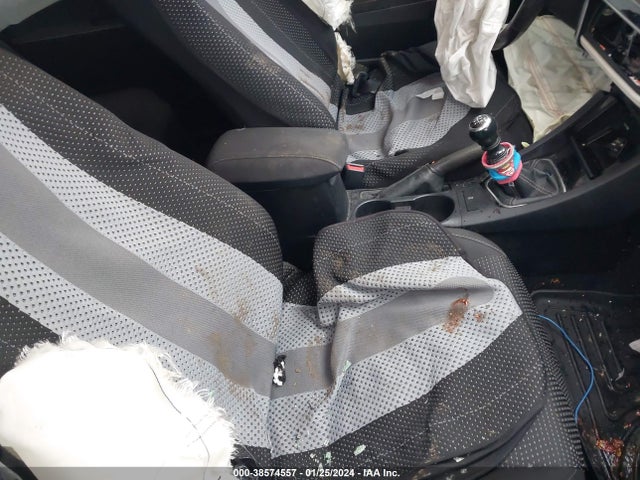 Toyota COROLLA IM 2017 JTNKARJE5HJ527232 Image 5