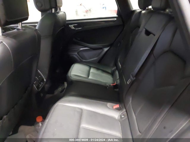 2018 PORSCHE MACAN WP1AB2A55JLB40516 Photo 7