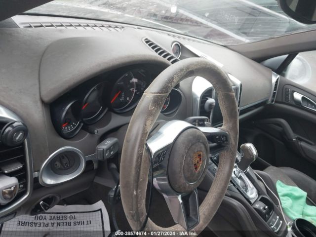 WP1AA2A28JKA03522 Porsche Cayenne