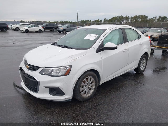 Chevrolet Sonic Lt Auto 2017 1G1JD5SH6H4126014 Image 2