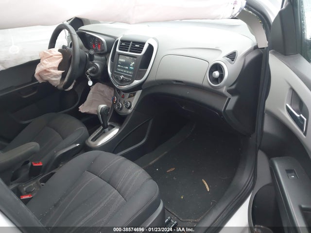 Chevrolet Sonic Lt Auto 2017 1G1JD5SH6H4126014 Image 5