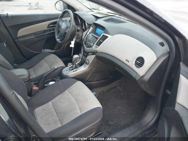 Chevrolet Cruze Ls Auto 2014 1G1PA5SGXE7335471 Image 5