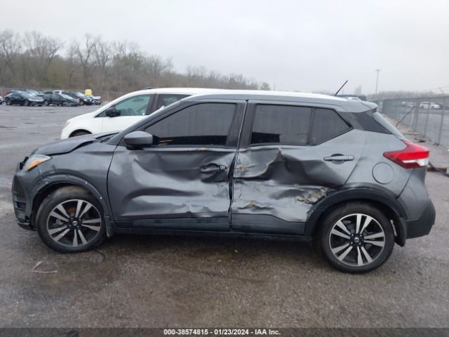 3N1CP5CU9KL561374 Nissan KICKS SV