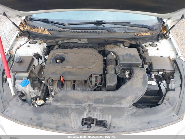 2015 HYUNDAI SONATA SE VIN: 5NPE24AF5FH205304