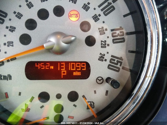 2005 MINI COOPER S WMWRH33435TK55227 Photo 6