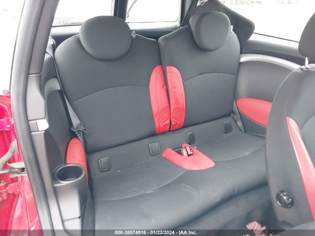 2010 MINI COOPER S CLUBMAN WMWMM3C54ATP75994 Photo 7