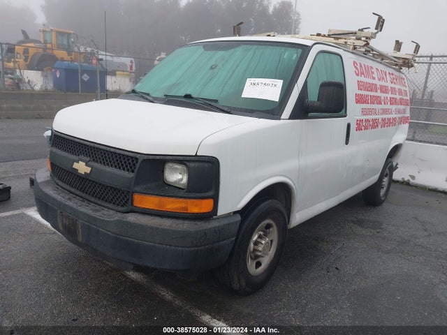 Chevrolet Express 2500 Work Van 2014 1GCWGFCA3E1149789 Image 2