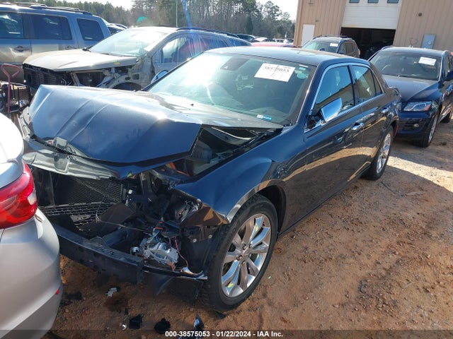 2C3CCAKG4JH302218 Chrysler 300 Limited Awd