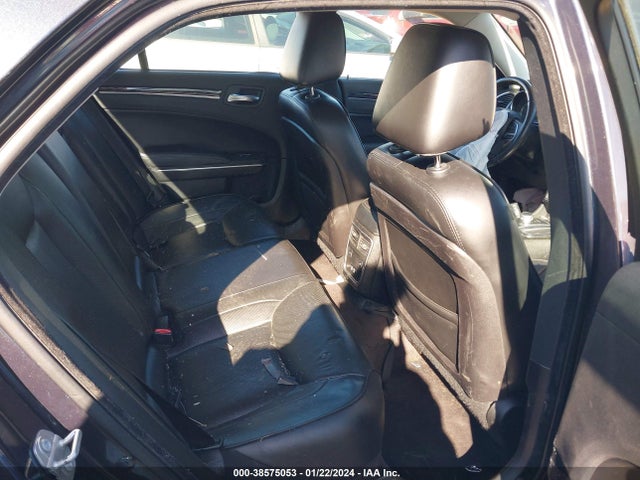 2C3CCAKG4JH302218 Chrysler 300 Limited Awd