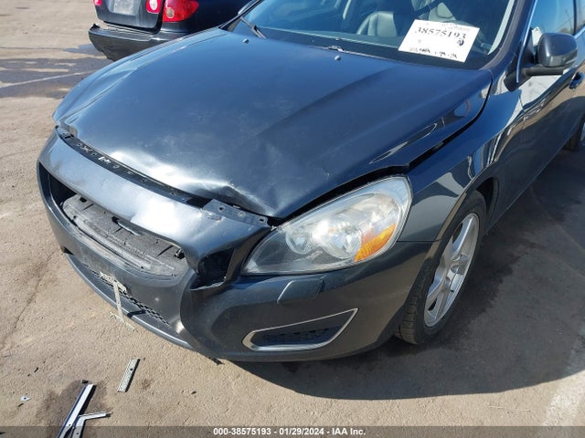 2013 VOLVO S60 T5/T5 PLATINUM/T5 PREMIER/T5 PREMIER PLUS VIN: YV1612FSXD2221637