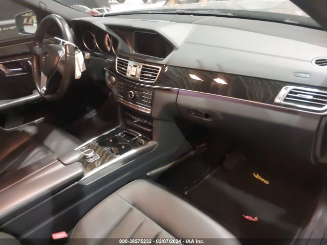 WDDHF6HB6GB224811 Mercedes-Benz E 400 4matic