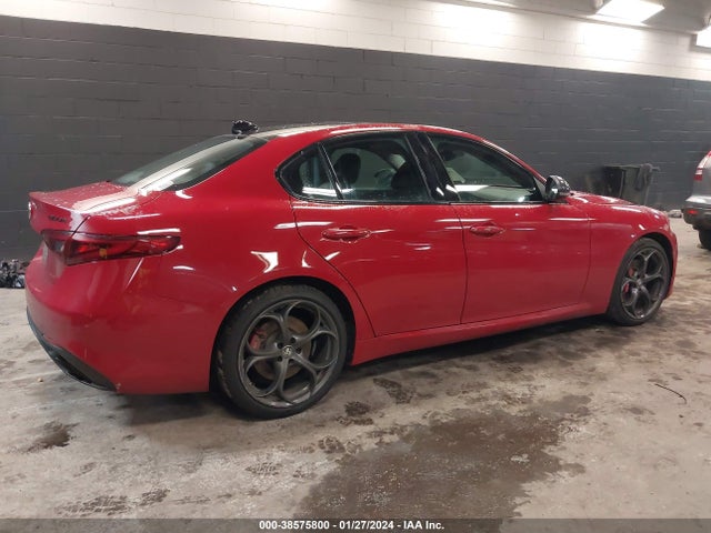 ZARFANBNXK7622893 Alfa Romeo Giulia Ti Sport Awd