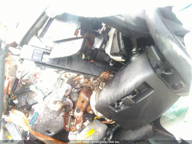 4T1BF1FK3FU027258 Toyota CAMRY XSE
