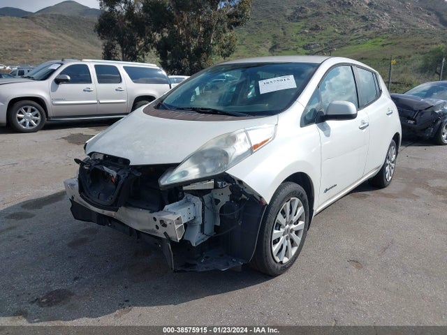 Nissan LEAF S 2015 1N4AZ0CP4FC323175 Image 2