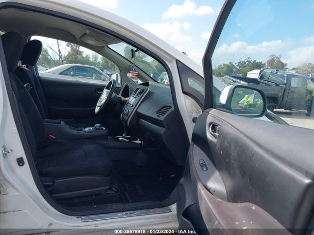 Nissan LEAF S 2015 1N4AZ0CP4FC323175 Image 5