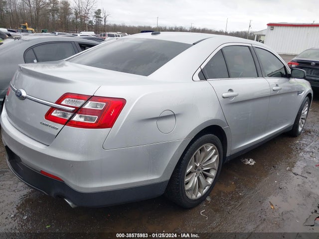 Ford Taurus Limited 2018 1FAHP2F89JG130395 Image 4