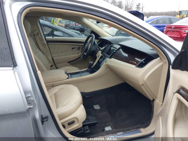 Ford Taurus Limited 2018 1FAHP2F89JG130395 Image 5