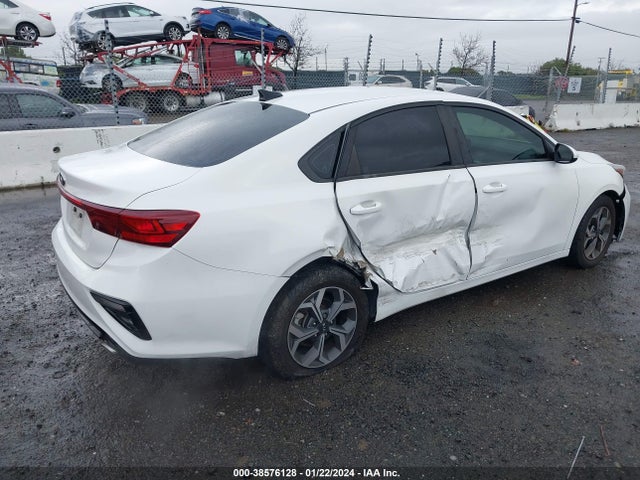 2019 KIA FORTE LXS VIN: 3KPF24AD1KE071148