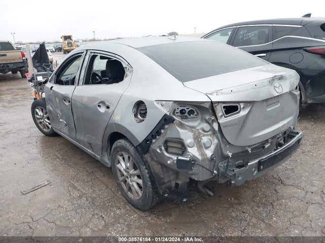 Mazda Mazda3 I Touring 2016 3MZBM1W78GM292914 Image 3