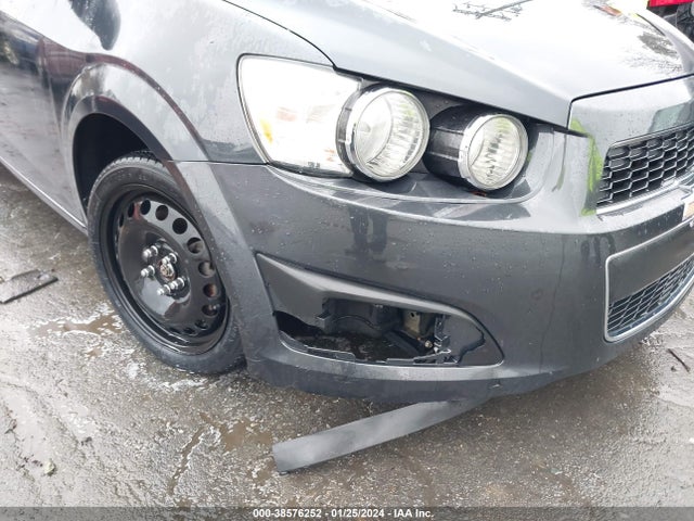 Chevrolet Sonic Lt Auto 2014 1G1JC5SH4E4235490 Image 6