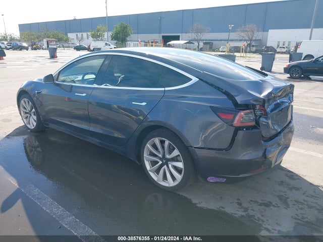 Tesla Model 3 Long Range/mid Range 2018 5YJ3E1EA5JF059585 Image 3