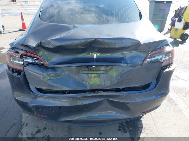 Tesla Model 3 Long Range/mid Range 2018 5YJ3E1EA5JF059585 Image 6