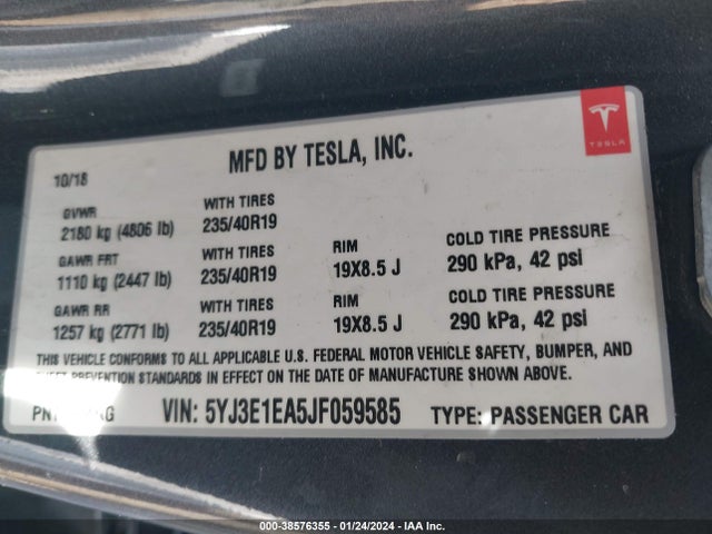 Tesla Model 3 Long Range/mid Range 2018 5YJ3E1EA5JF059585 Image 9