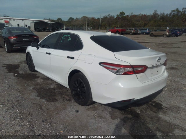 Toyota CAMRY LE 2020 4T1C11AK6LU900054 Image 3