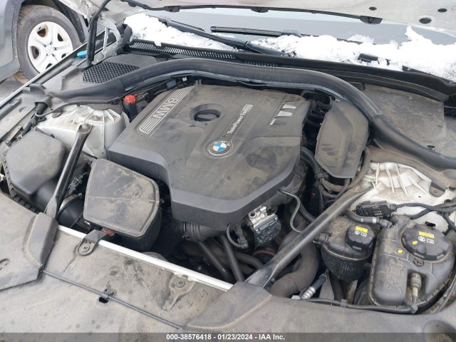 WBAJA7C35HG457919 BMW 530i Xdrive