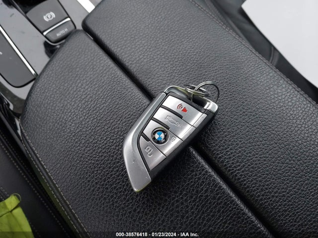 WBAJA7C35HG457919 BMW 530i Xdrive