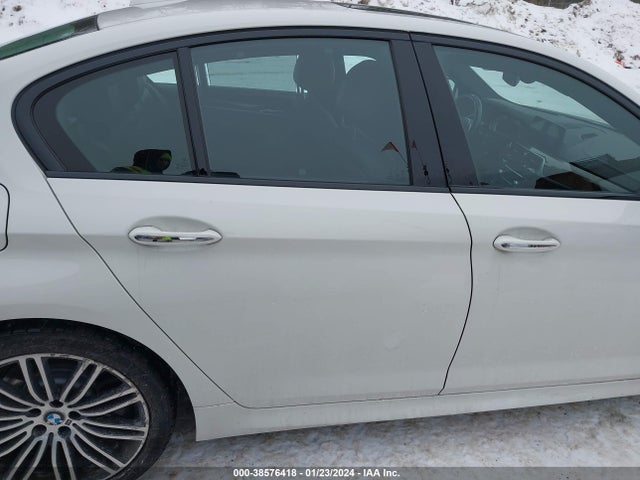 WBAJA7C35HG457919 BMW 530i Xdrive