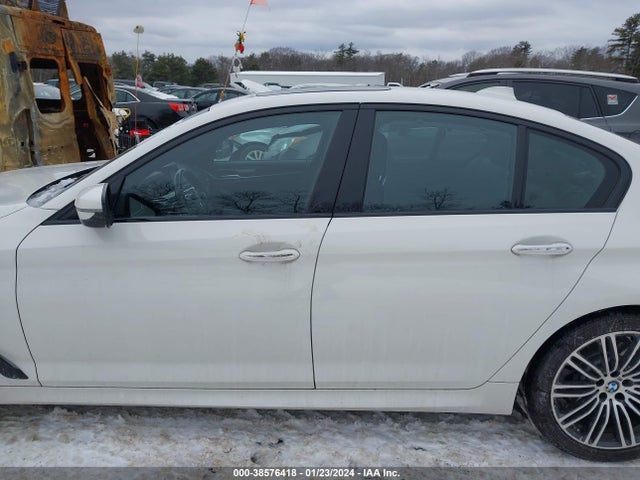 WBAJA7C35HG457919 BMW 530i Xdrive