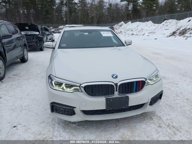 WBAJA7C35HG457919 BMW 530i Xdrive