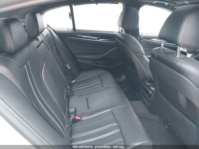WBAJA7C35HG457919 BMW 530i Xdrive