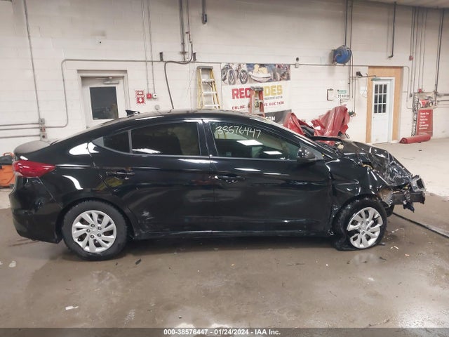 Hyundai ELANTRA SE 2018 5NPD74LF2JH377924 Image 14