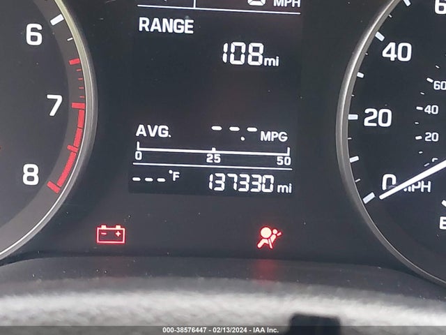 Hyundai ELANTRA SE 2018 5NPD74LF2JH377924 Image 16