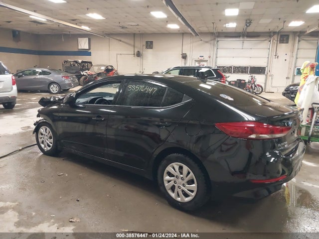 Hyundai ELANTRA SE 2018 5NPD74LF2JH377924 Image 3